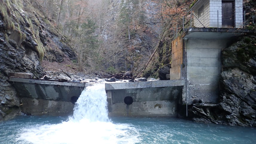 Wasserbauwerk des ehemaligen Kraftwerks Lietha – Repower startet Rückbau in Grüsch.