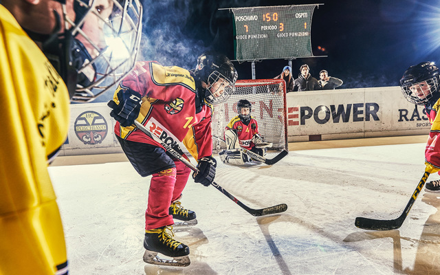 Nachwuchs des HC Poschiavo auf dem Eis